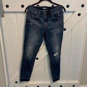 Old Navy Rockstar Super Skinny Ankle size 4 NWOT